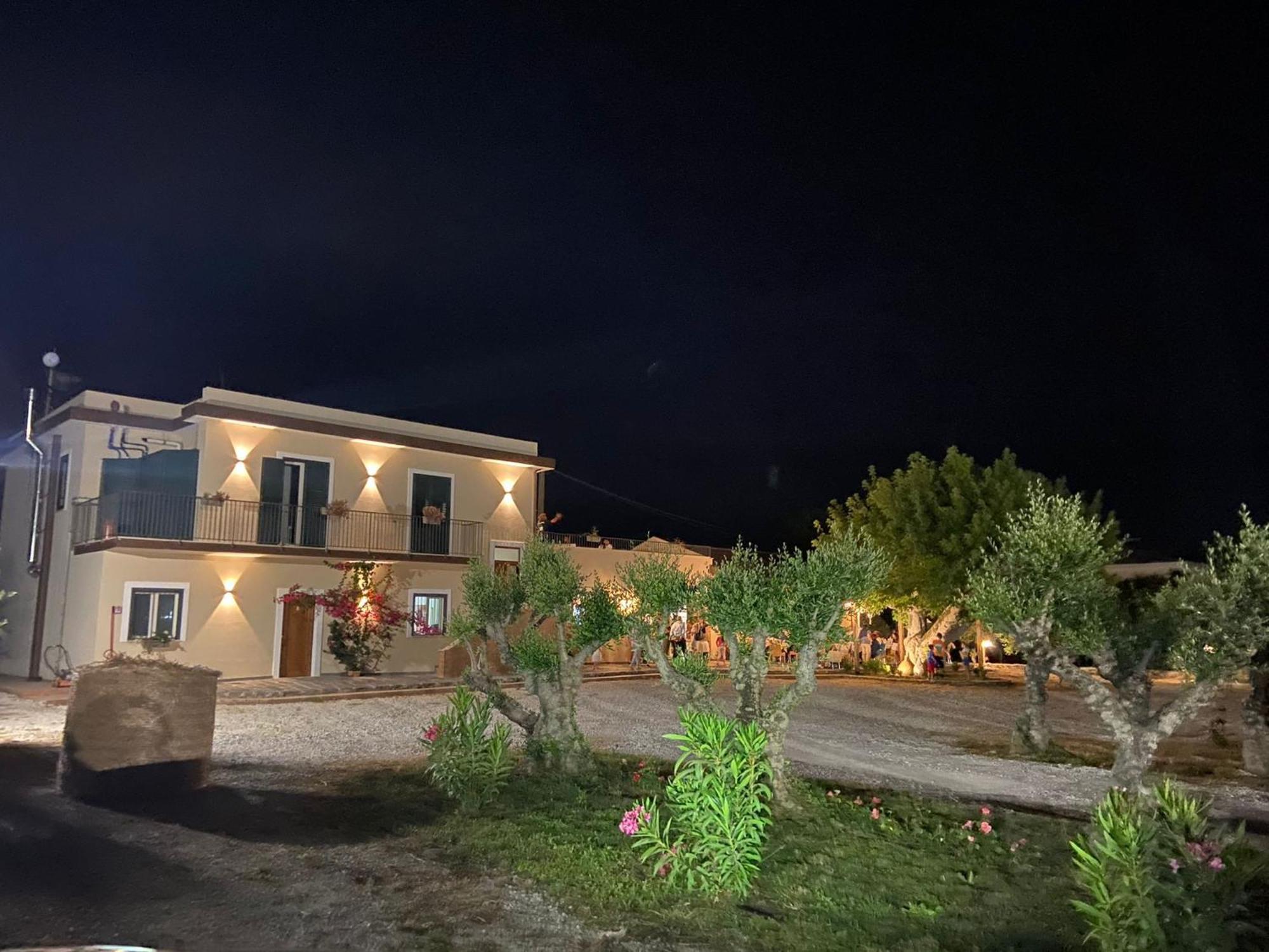 B&B Tenuta San Michele Capaccio ภายนอก รูปภาพ